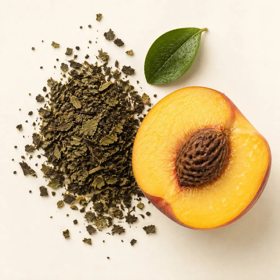 Composição ilustrativa do universo de sabor Chá Mate & Pêssego